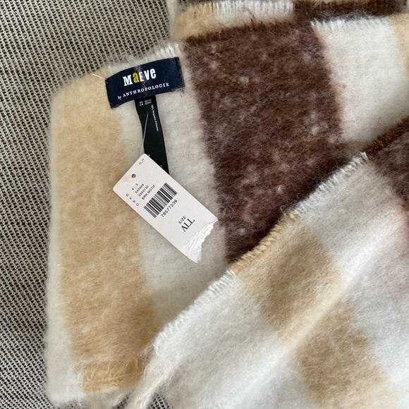 ANTHROPOLOGIE Maeve NWT Cozy Fringe Scarf in Brown Motif Winter Accessories - Picture 7 of 8